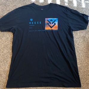 Mens 2x Veece tshirt. Black with design